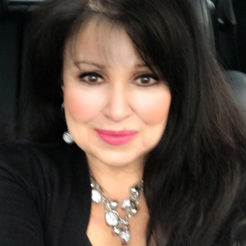 Meet your Posher, Sandra